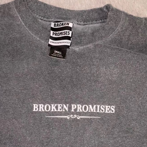 Broken Promises Roses Tee - Picture 4 of 4